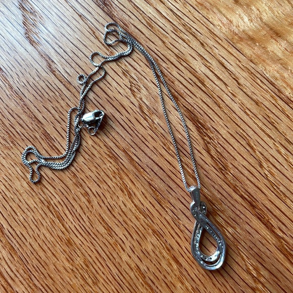 Kay Jewelers Diamond Infinity Necklace 1/20 ct tw Round-cut Sterling - Picture 4 of 6